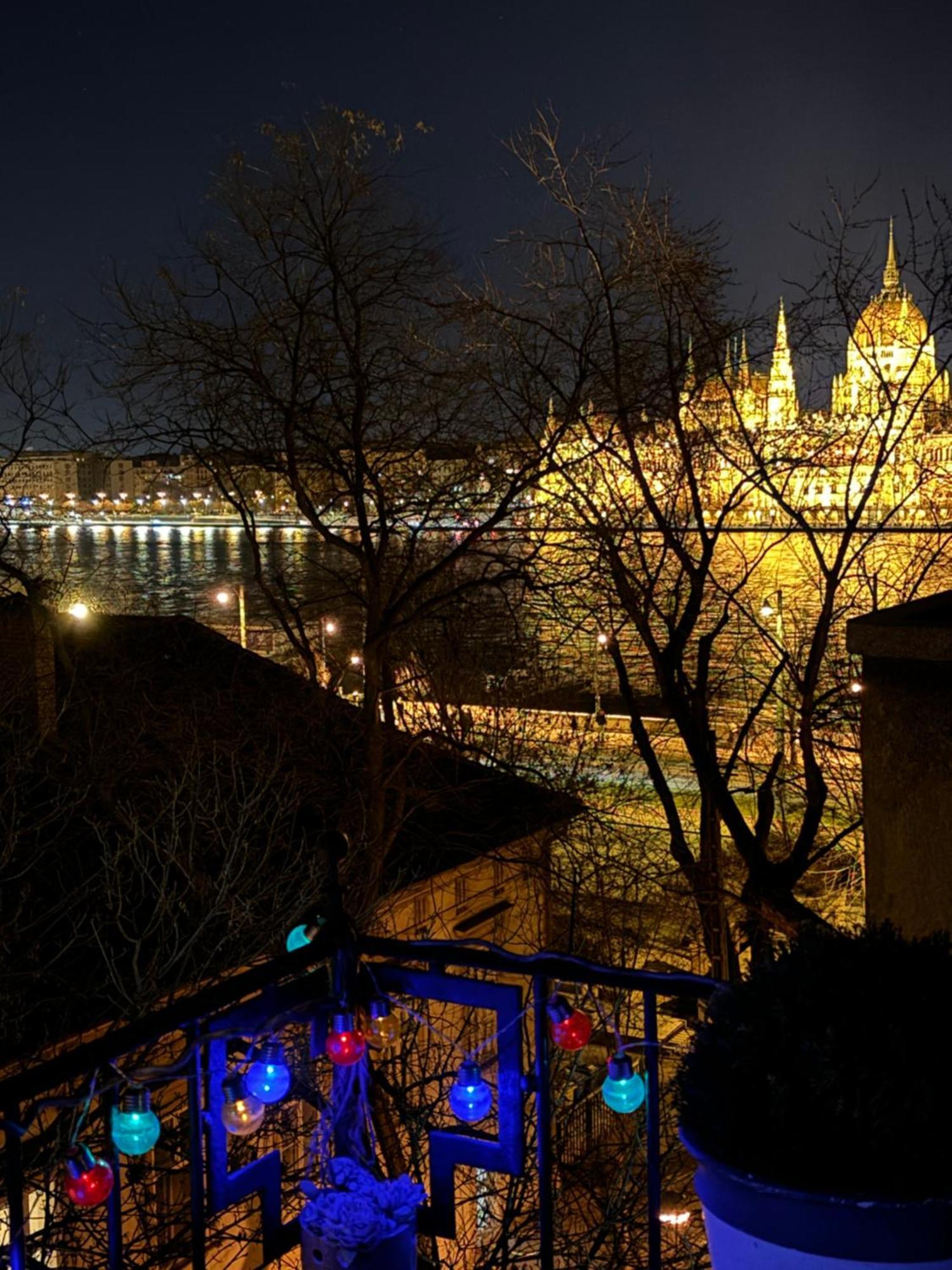 Mimi'S Holiday Budapest Exterior photo